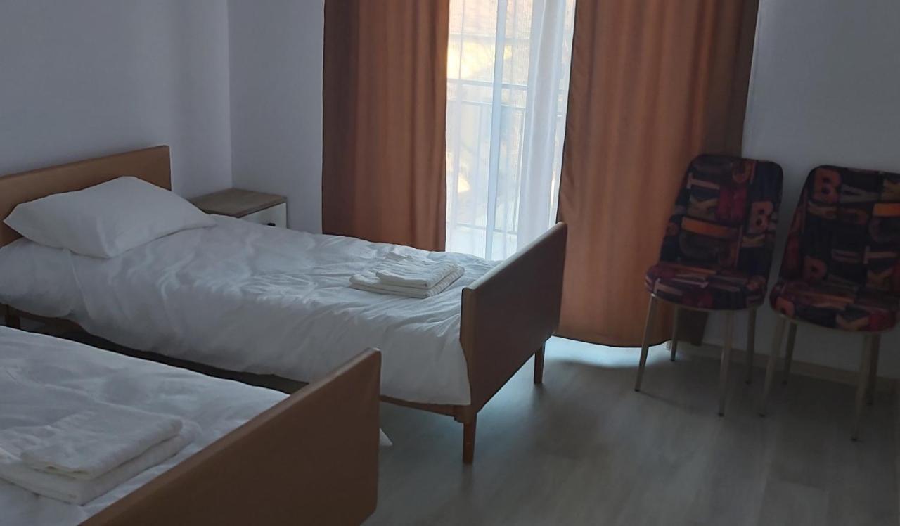 Studio Elisa Apartman Karánsebes Kültér fotó