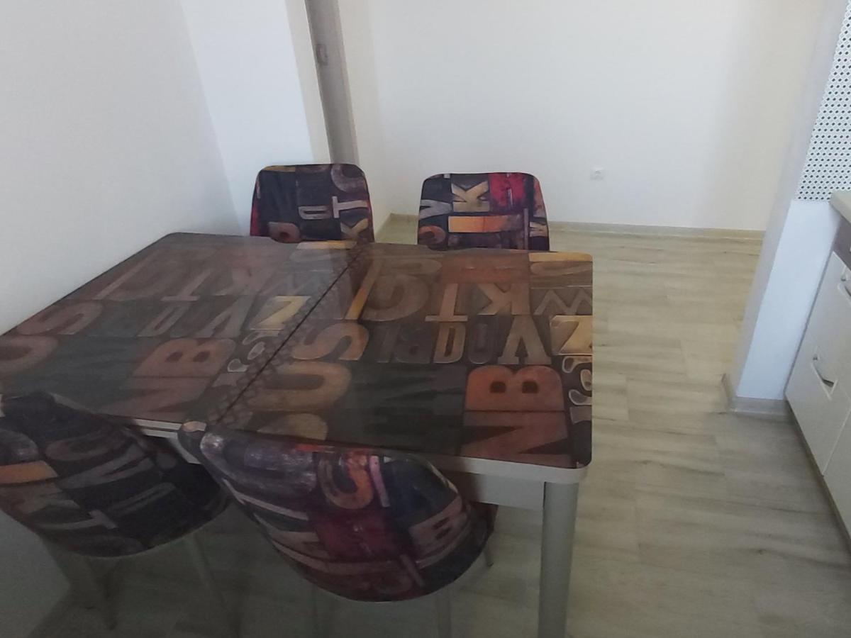 Studio Elisa Apartman Karánsebes Kültér fotó